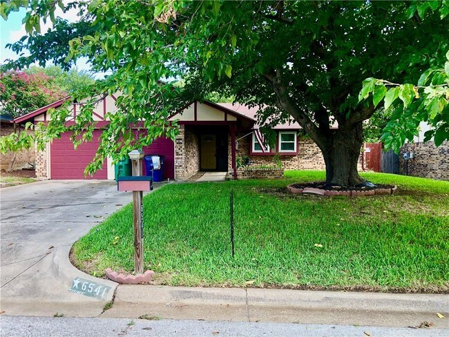 Building Photo - 6541 Windrock Dr