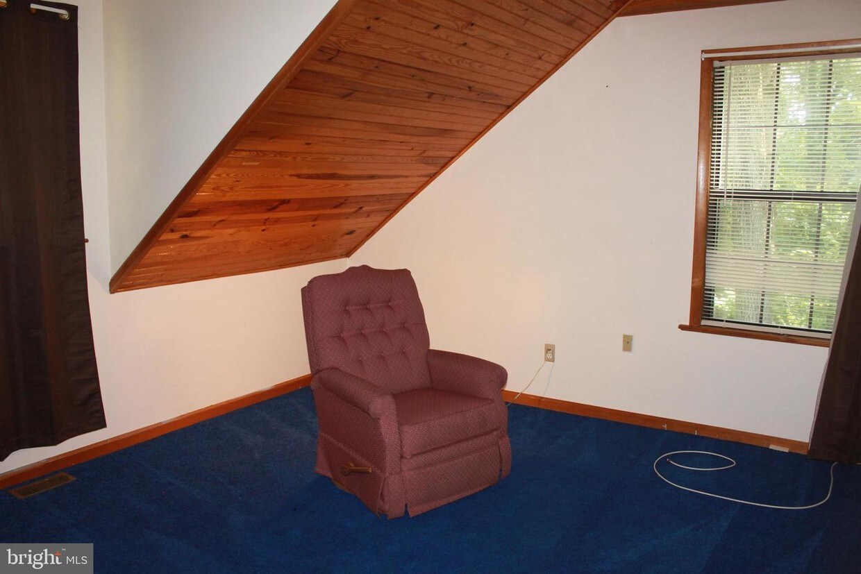 Primary Photo - 619 Johnson Rd