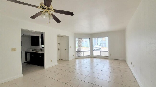 Building Photo - 4373 Aqua Vista Dr