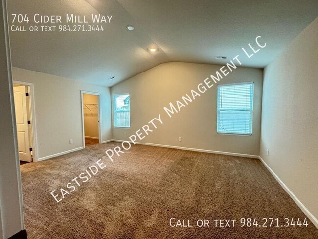 Foto del edificio - 704 Cider Ml Wy