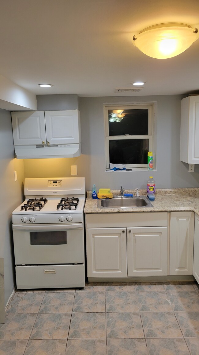 Kitchen - 91 Sand Rd