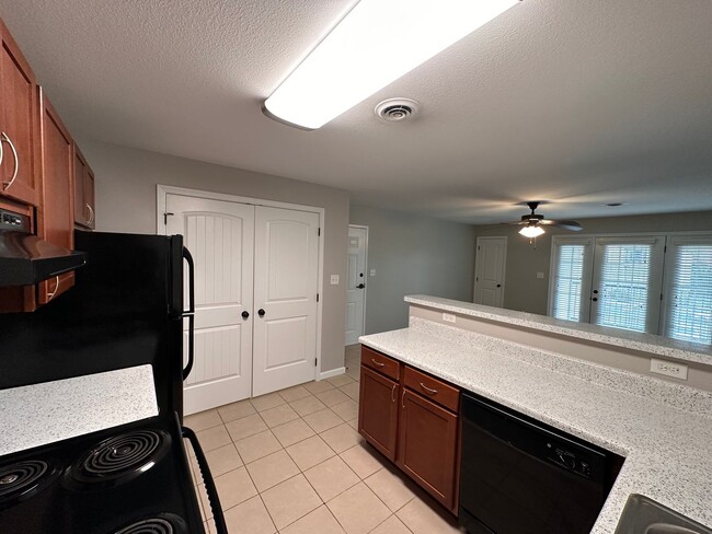Interior Photo - Maple Sunset Apartment Homes