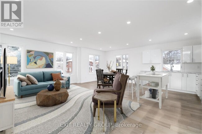 Building Photo - 211 Dundas St W