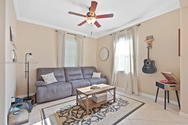 Foto del edificio - 2330 Heydon Cir E