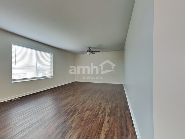 Foto del edificio - 5505 Windsor Ct