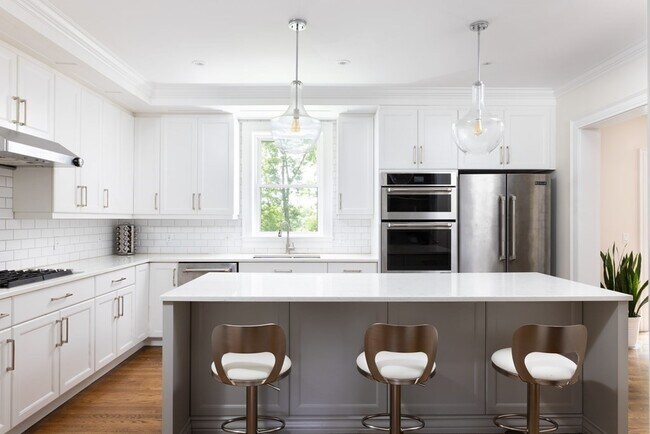 Foto del edificio - 26 Peach Orchard Rd