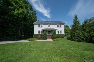 Building Photo - 70 Orchard Crest Dr
