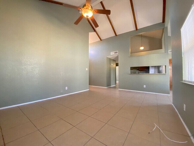 Foto del edificio - Northeast El Paso 3 bed2 bath