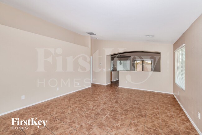 Foto del edificio - 11329 W Harrison St