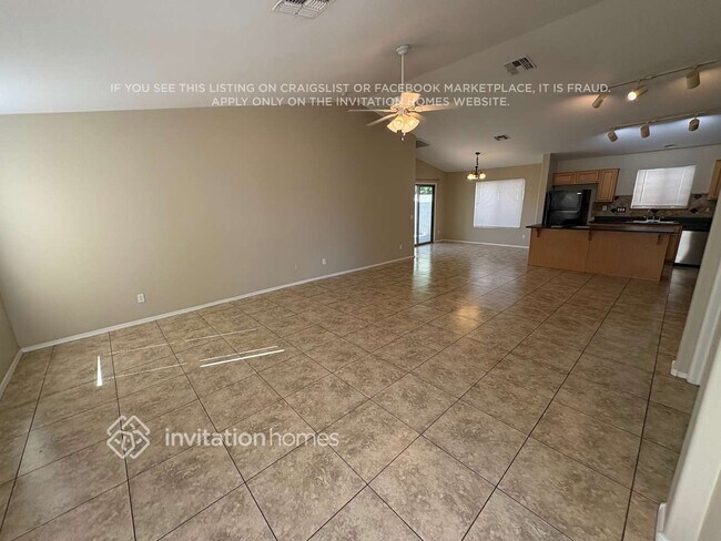 Foto del edificio - 11825 W Maui Ln