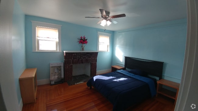 Building Photo - 44 Woodbine St