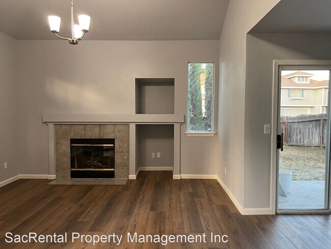 Building Photo - 3 br, 2.5 bath House - 9408 Fox Den Court