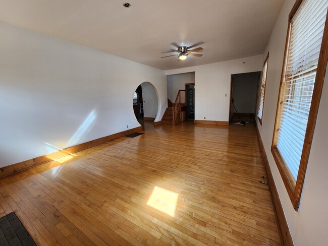 Building Photo - 3847 Bryant St