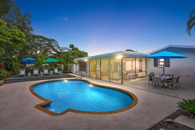 Foto del edificio - 4416 Fuschia Cir S