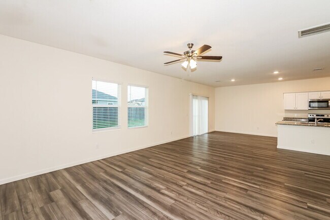 Building Photo - 4029 Tulip Tree Ln