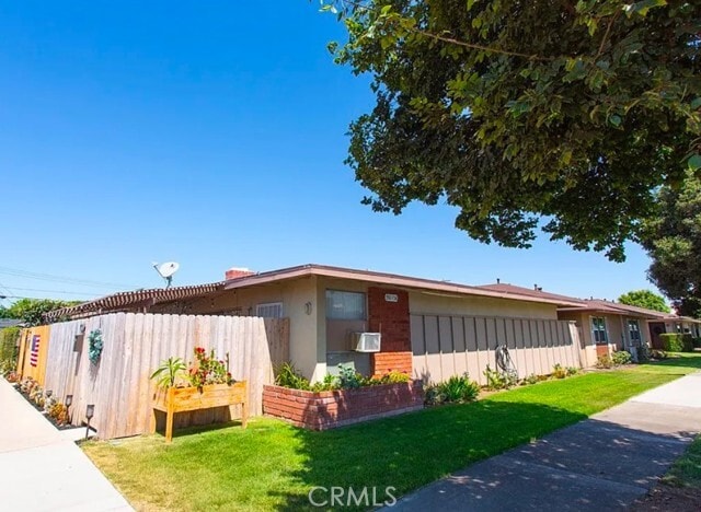 Primary Photo - 754 N Shattuck Pl