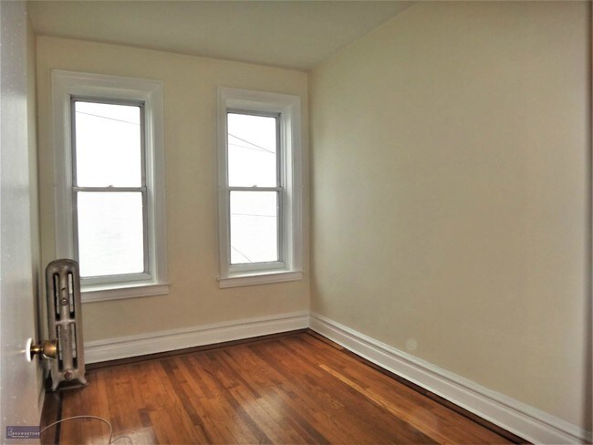 Building Photo - 7005 19th Ave