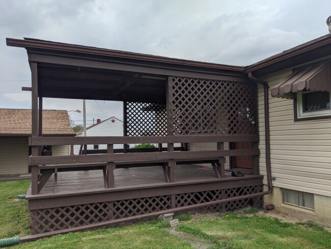 Rear deck facing pasture. - 2907 State Route 534