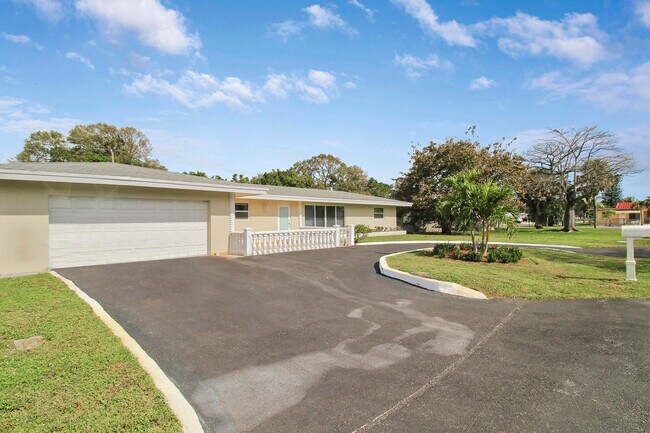 Foto del edificio - 1231 SW 32nd St