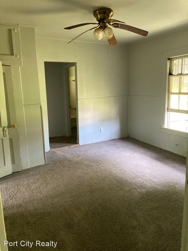 Building Photo - 3 br, 1 bath House - 1823 Milam St