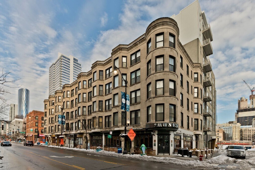 Foto principal - 301 S Halsted St
