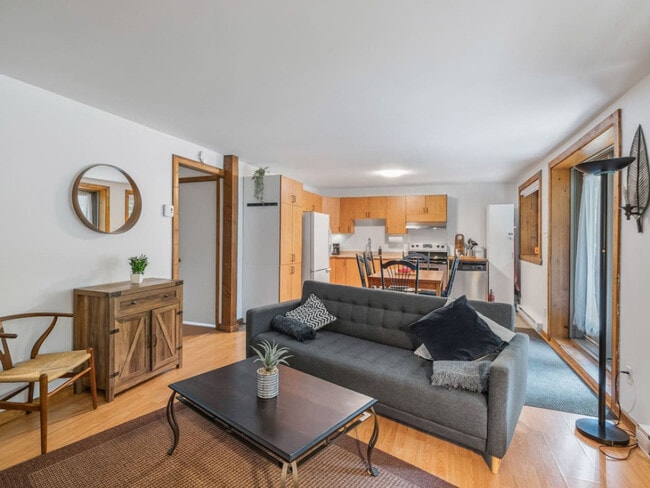 Building Photo - 2192 Montée Prédéal Trudeau-SI ID1297494P