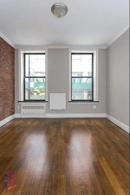 Building Photo - 3 bedroom in New York NY 10011