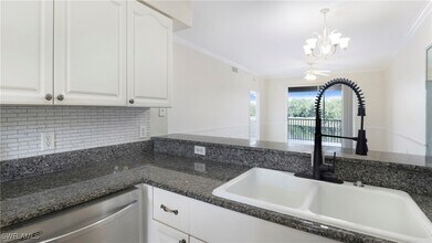 Building Photo - 8600 Cedar Hammock Cir