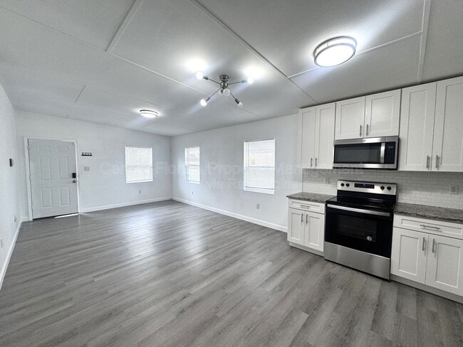 Foto del edificio - 1540 W 18th St