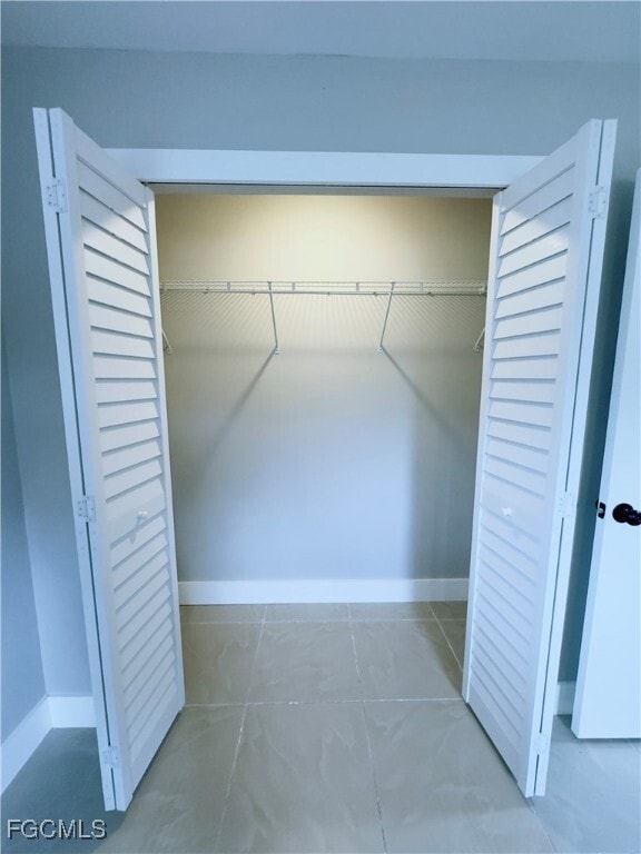 Building Photo - 4432 E Riverside Dr