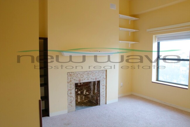 Building Photo - 636 Beacon St