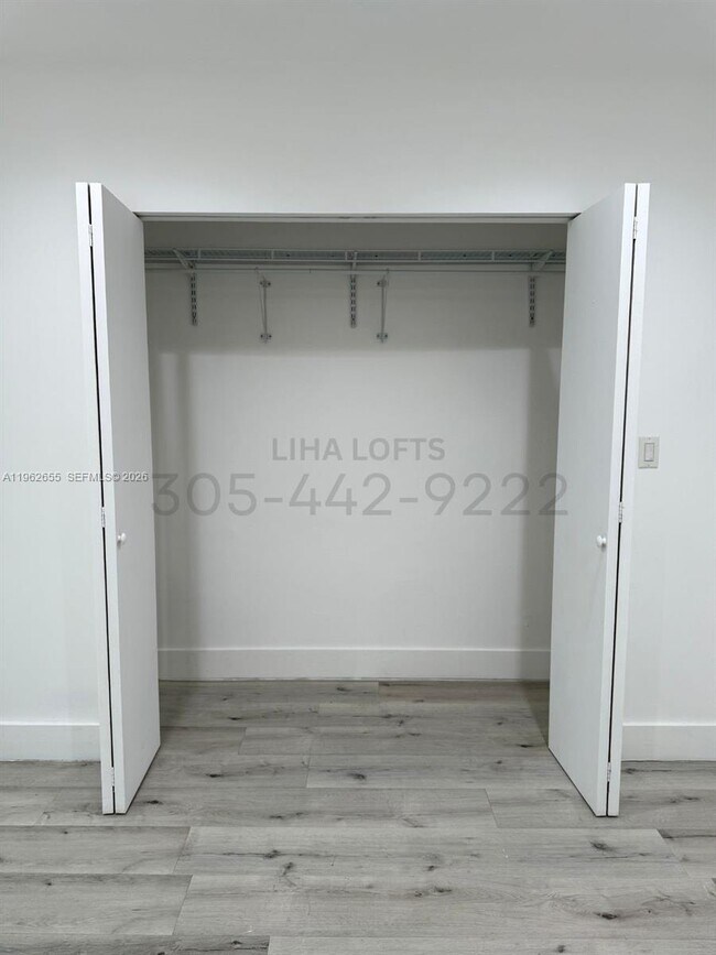 Foto del edificio - 1650 SW 3rd St