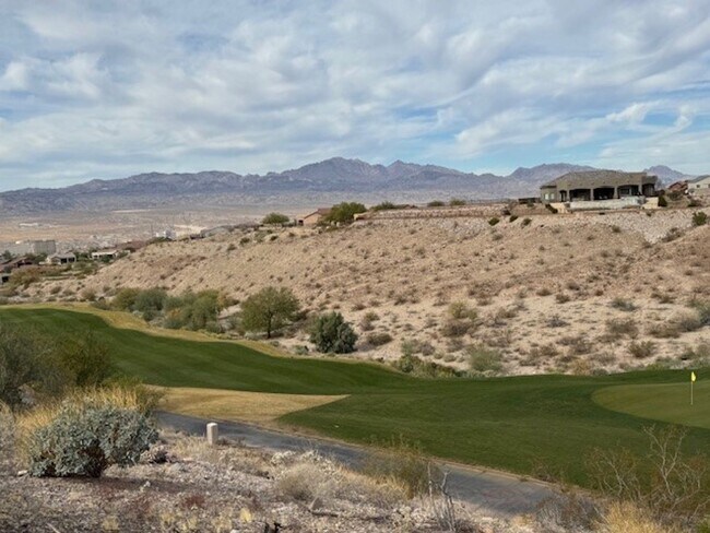 Foto del edificio - 3 BR on the GOLF COURSE with POOL-Laughlin Ranch Association