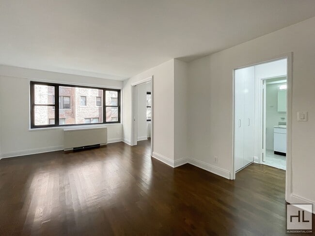 Foto del edificio - EAST 56 STREET