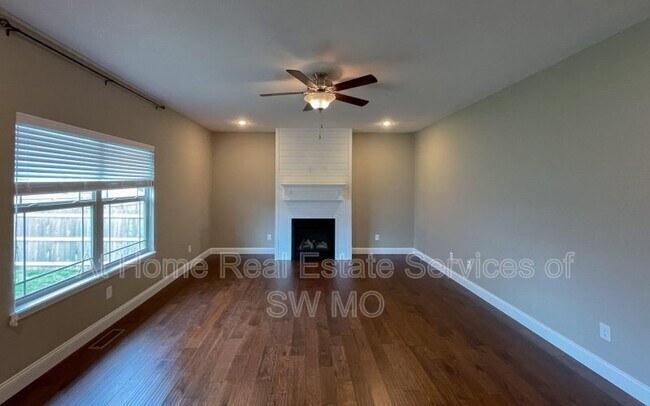 Foto del edificio - 1653 N Eagle Valley Ln