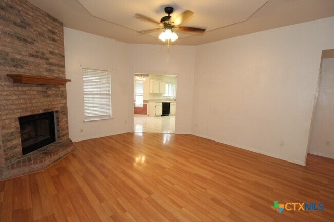 Building Photo - 4209 Adobe Dr