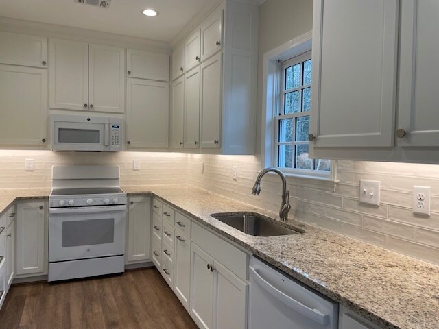 Foto del edificio - 861 Hickory Dr SW