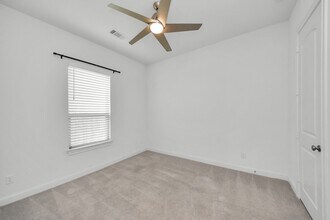 Building Photo - 10515 Harvest Oak Ct