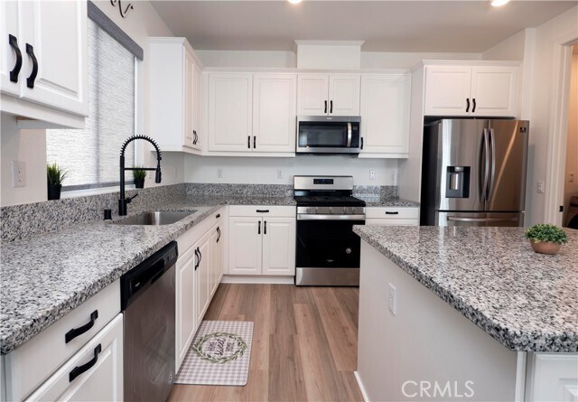 Foto del edificio - 8005 Rooster Ct