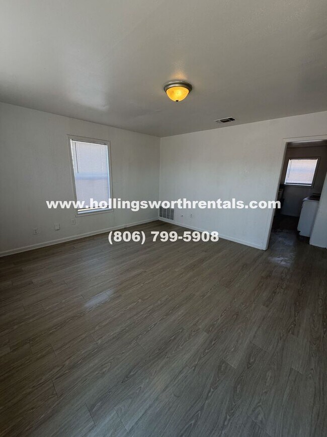 Foto del edificio - Cute and cozy 2 bed 1 bath home