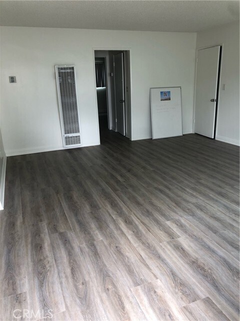 Foto del edificio - 914 W Pine St