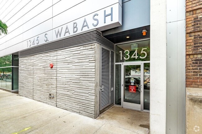 Building Photo - 1345 S Wabash Ave