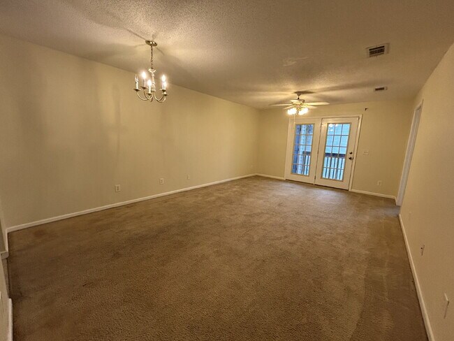 Building Photo - Apartment for Rent