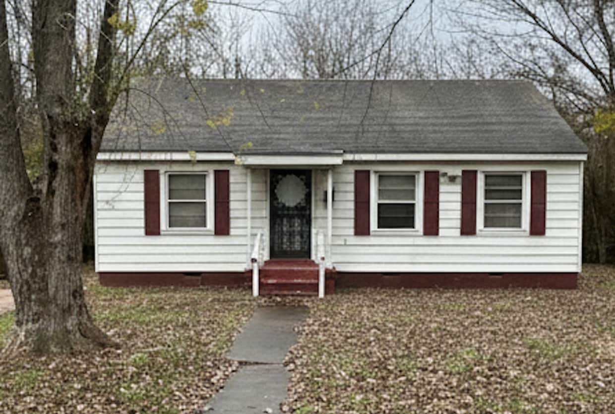 Photo - 1323 W Victor Dr