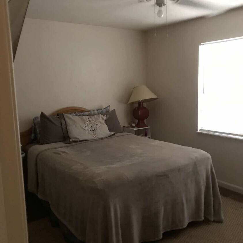 106 JerBeLou Blvd, Panacea, FL 32346 House for Rent in Panacea, FL