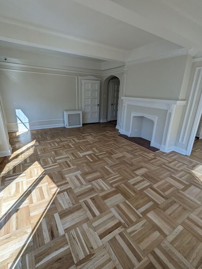 Building Photo - 00MA6503