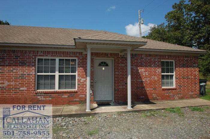 Primary Photo - Sherwood 2 bedroom Duplex