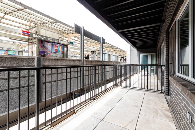 Foto del edificio - 941 W Belmont Ave