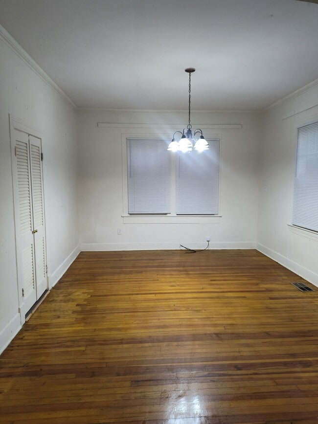 Building Photo - 309 Alta Woods Blvd