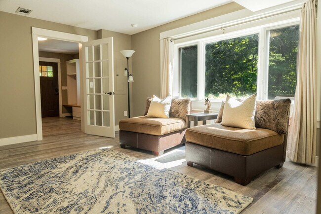 Foto del edificio - 8212 Bennett Rd